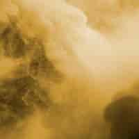 Free photo abstract cloud between beige haze