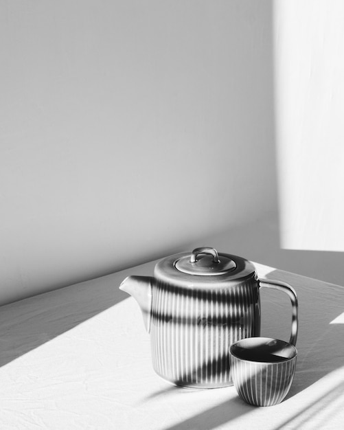 Free photo abstract minimal concept objects and shadows