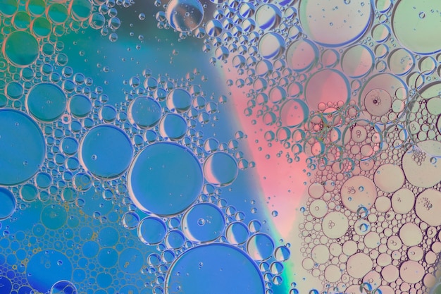 Free photo abstract oil contrast with bubbles