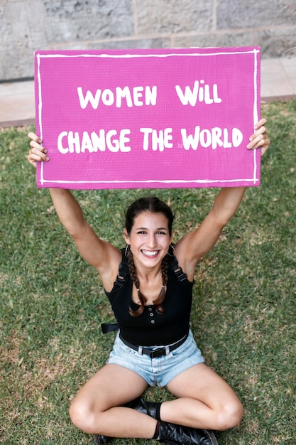 Free Photo activist woman protesting for her rights