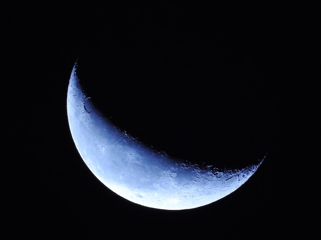 Free Photo aerial closeup shot of the beautiful moon at night