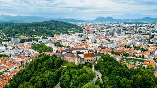 Free photo aerial drone view of ljubljana slovenia historical city centre with lush greenery