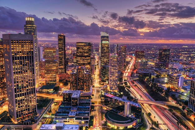 Free photo aerial shot of downtown los angeles at night