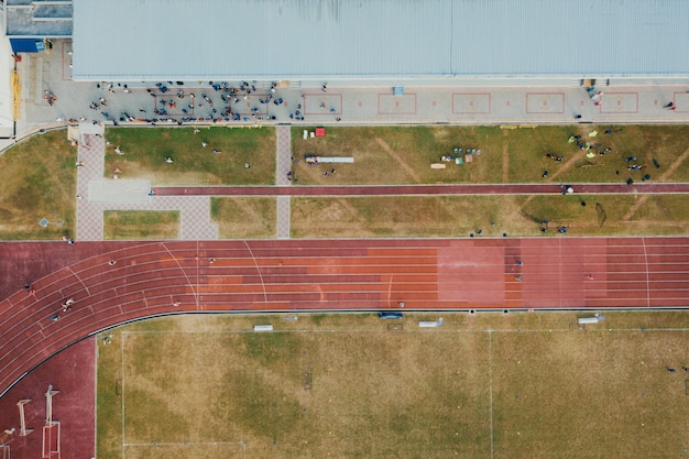 Free photo aerial view of a running competition