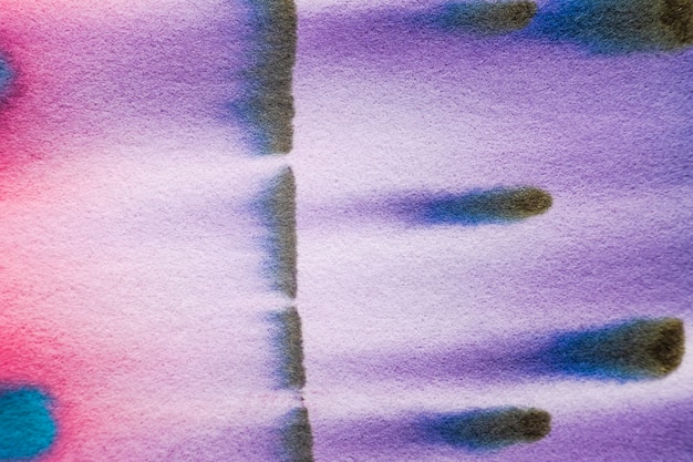 Free photo aesthetic abstract chromatography background in purple tone