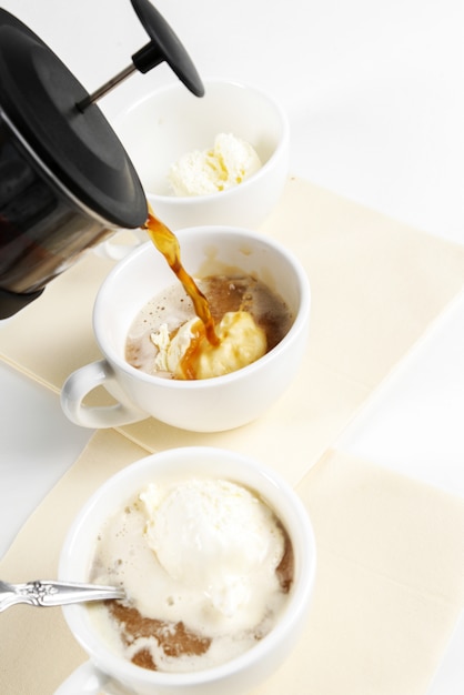 Free photo affogato coffee with ice cream on a cup