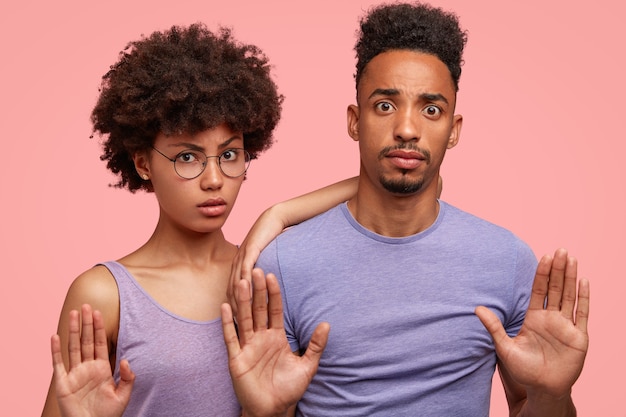 African American man and woman posing