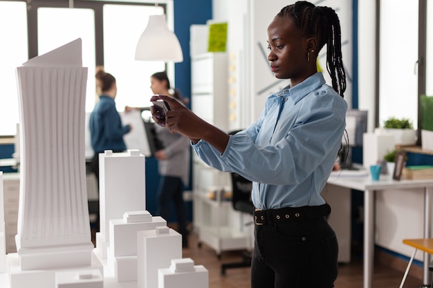 Free photo african american woman as professional architect