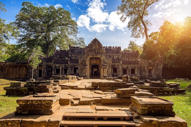 Free photo angkor wat temple, siem reap in cambodia.