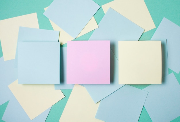 Arrangement of blank sticky notes