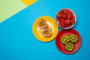 Free photo arrangement of delicious exotic fruits