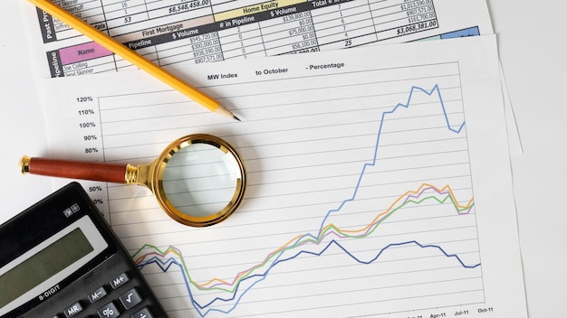 Free Photo arrangement of finances elements and graph