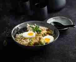 Free photo arrangement of noodles on a table