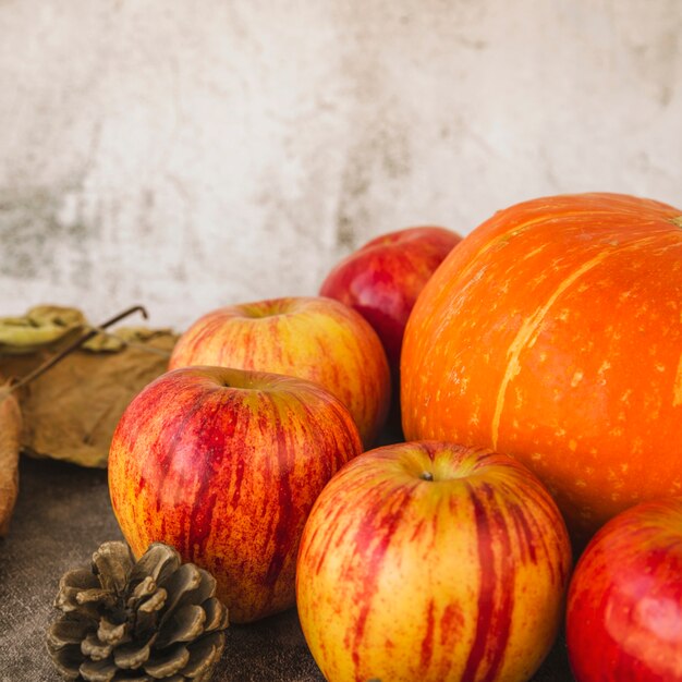 Arrangement with apples and pumpkin