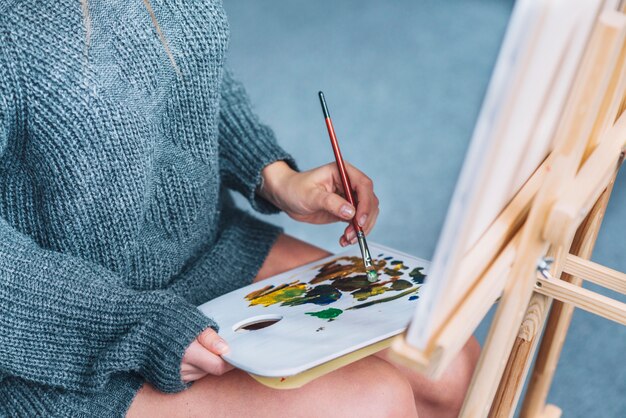 Artistic woman with watercolor