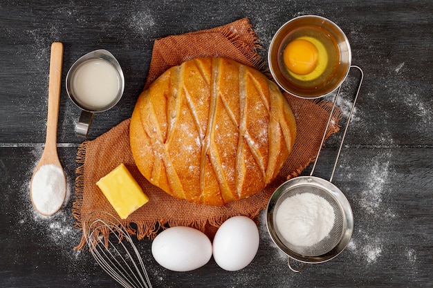 Free photo assortment of bread and eggs