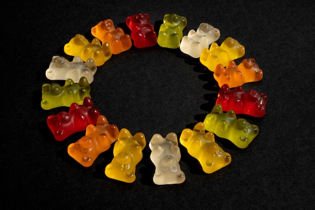 Free photo assortment of delicious gummy bears in circle shape