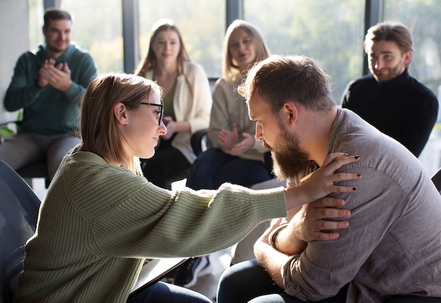 Free Photo authentic group therapy meeting