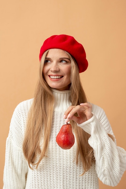 Free photo autumn person with beautiful hat