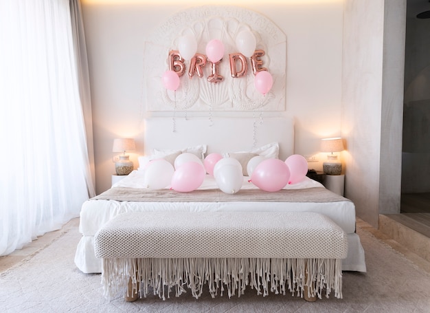 Free photo bachelorette party concept with balloons