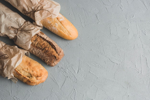 Free photo baguette loaves in composition