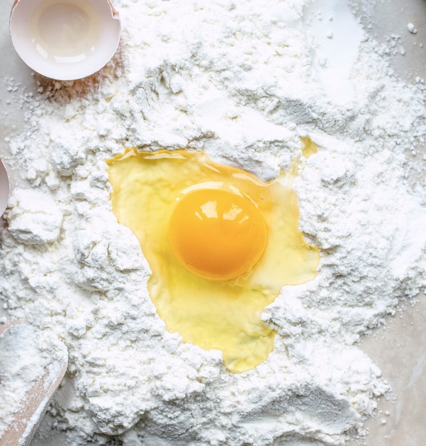 Free photo baking ingredients on the table