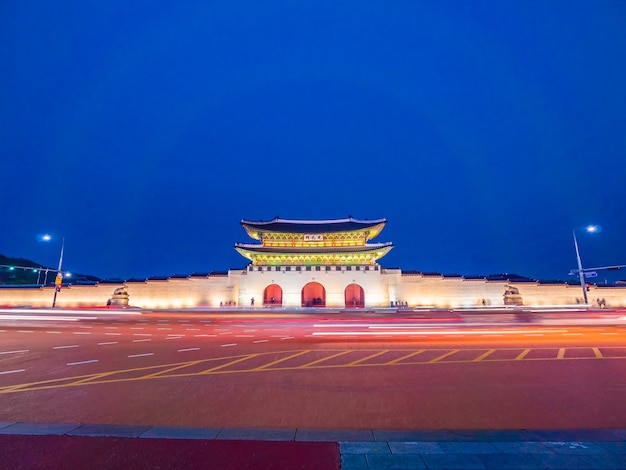 Free photo beautiful architecture building of gyeongbokgung palace