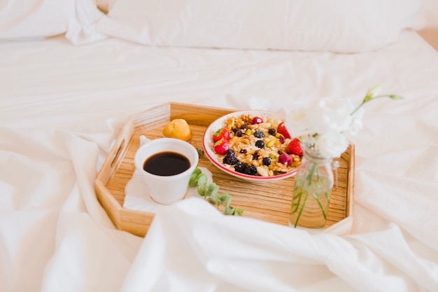 Beautiful arrangement of breakfast on tray