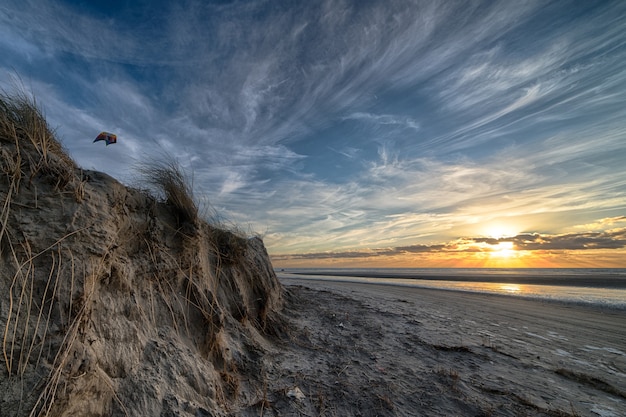 Free photo beautiful beach sunrise view