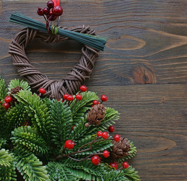 Free photo beautiful christmas decoration on a wooden background