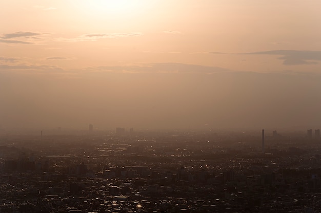 Free photo beautiful city landscape at sunset