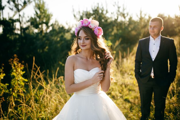 Beautiful couple posing on their wedding day