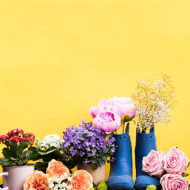 Free photo beautiful floral still life