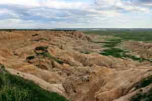 Free photo beautiful high angle shot of badlands national park, south dakota, usa