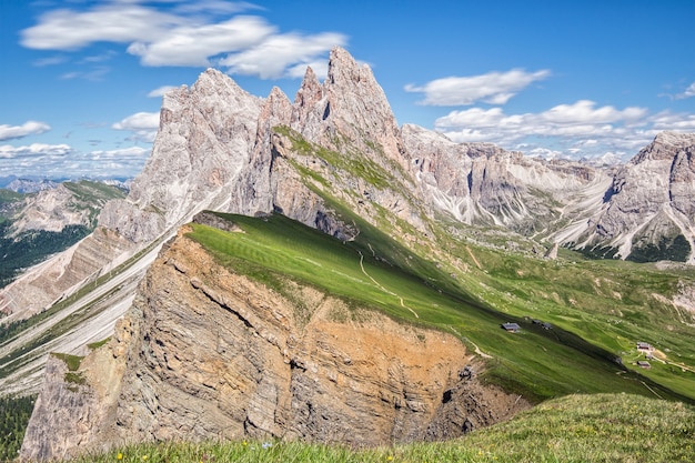 Free Photo beautiful landscape with the mountains in the background