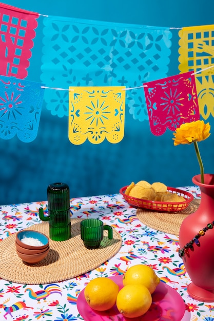 Free photo beautiful mexican party decoration with food