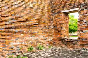 Free photo beautiful old architecture historic of ayutthaya in thailand