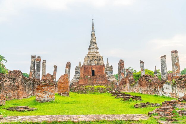 beautiful old architecture historic of Ayutthaya in Thailand