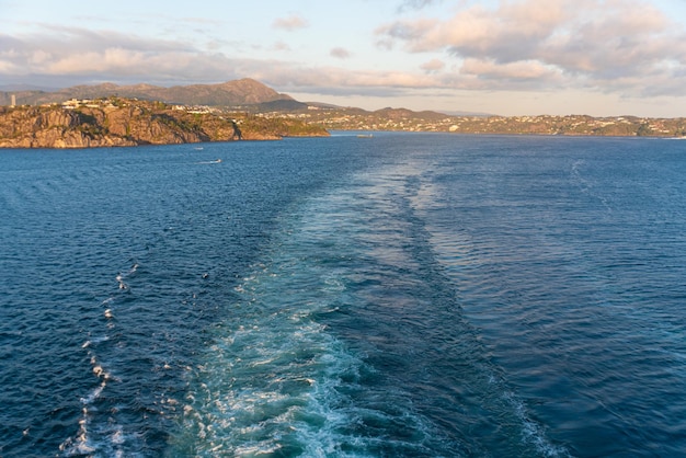 Free photo beautiful photo of the sea waves