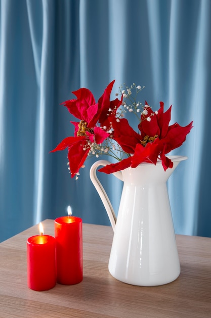 Free photo beautiful red poinsettia composition