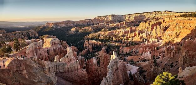 Free photo beautiful scenery of a canyon landscape in bryce canyon national park, utah, usa