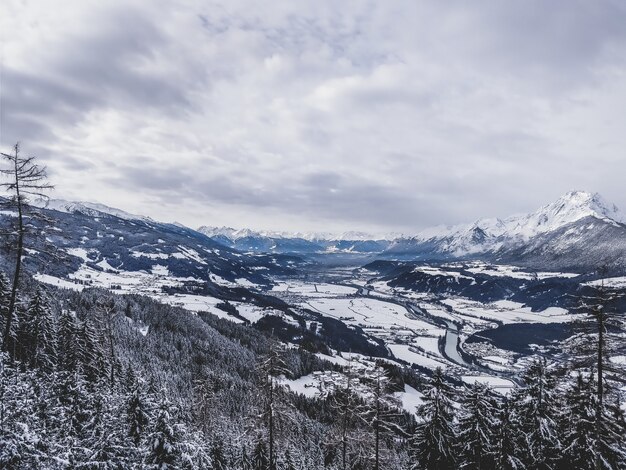 Beautiful shot of a mountain range in a cold and snowy day in the USA