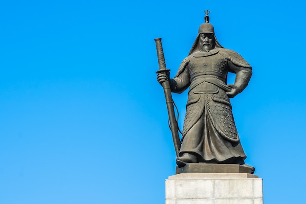 Beautiful Statue Admiral Yi Sun Shin