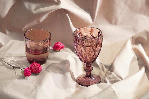 Free photo beautiful still life arrangement with water