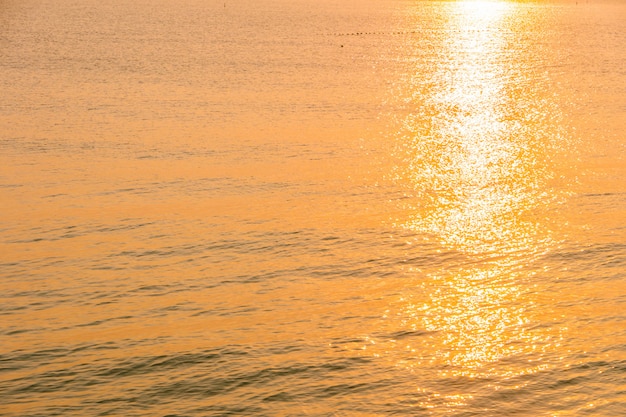 Free Photo beautiful sunrise on the beach and sea