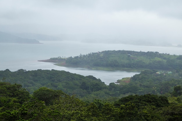 Free photo beautiful tropical pacific coast in costa rica