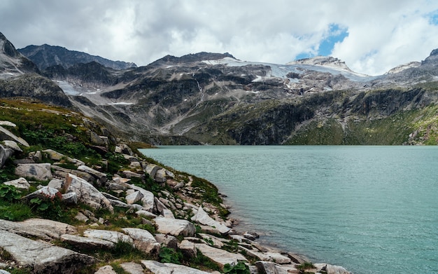 Free Photo a beautiful view of the weiss lake and glacier in austria