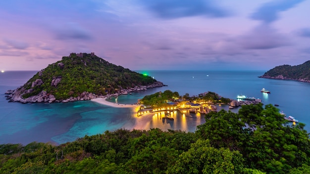 Free photo beautiful viewpoint on koh nangyuan island, surat thani in thailand