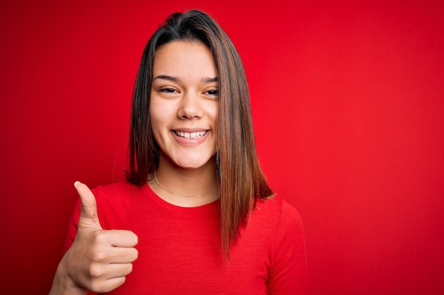 Free Photo beautiful woman doing gesture