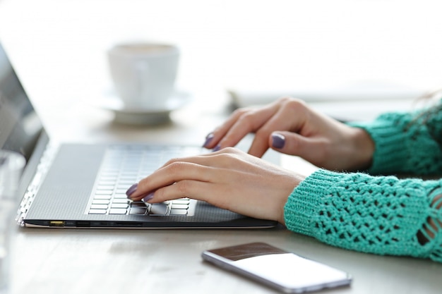 Free Photo beautiful woman at workplace